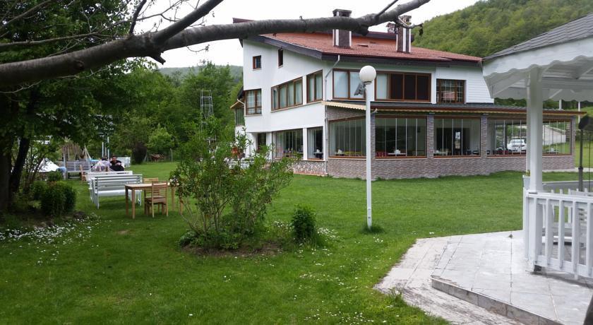 Abant Bahceli Kosk Hotel Akcaalan Екстериор снимка